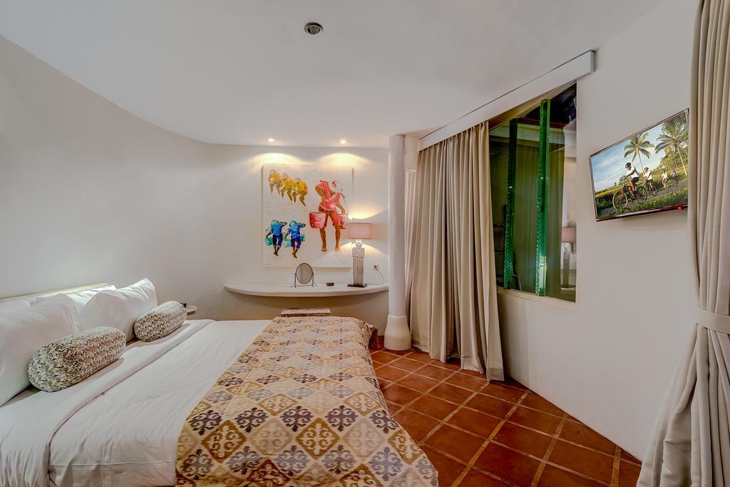 סמיניאק La Villa Oberoi חדר תמונה