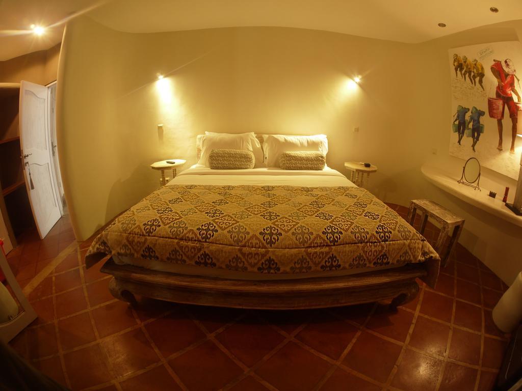 סמיניאק La Villa Oberoi מראה חיצוני תמונה